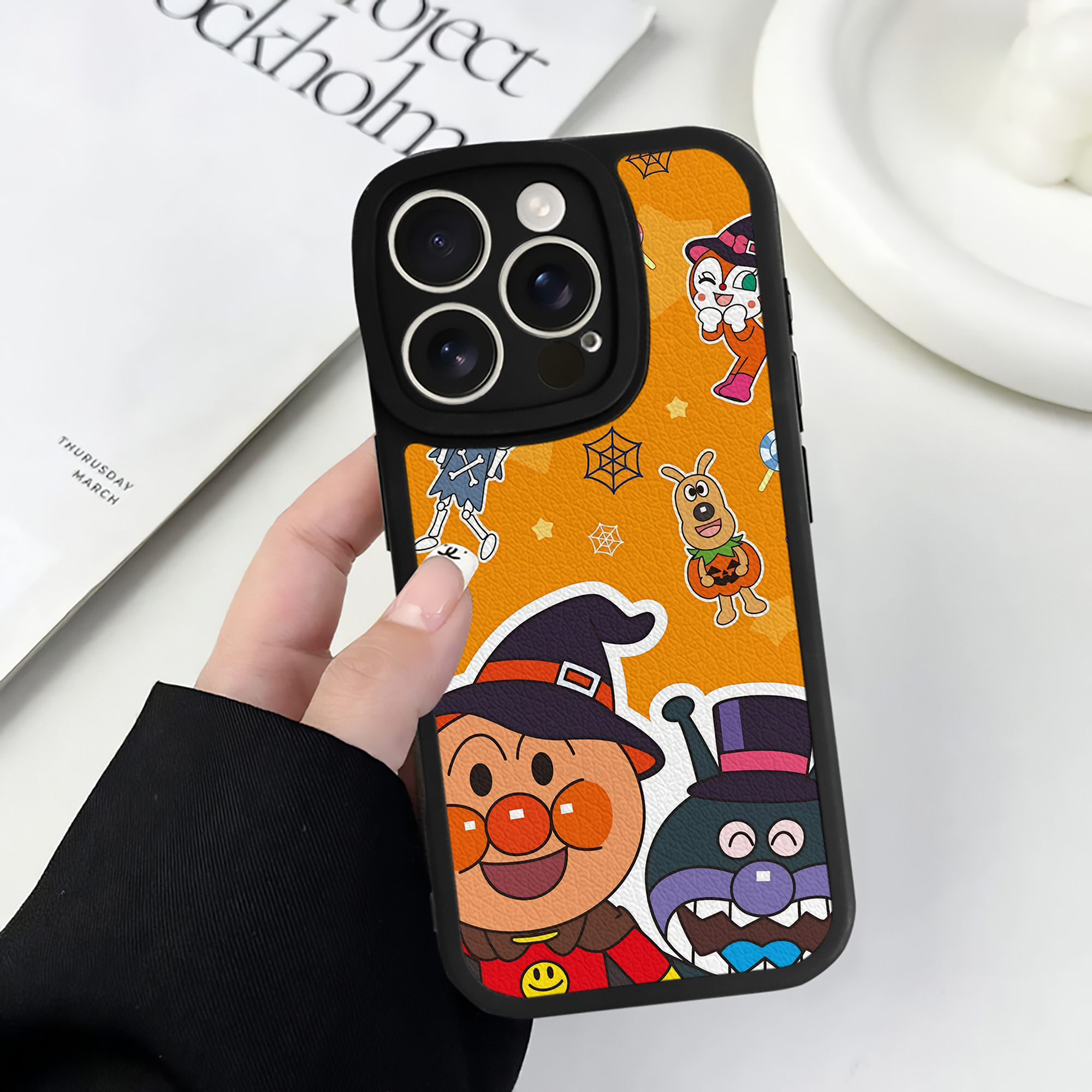 （画像用） アンパンマン Anpanman 【iPhone 16シリーズ対応】シリコンスマホケース（レザー調） 材質：シリコン